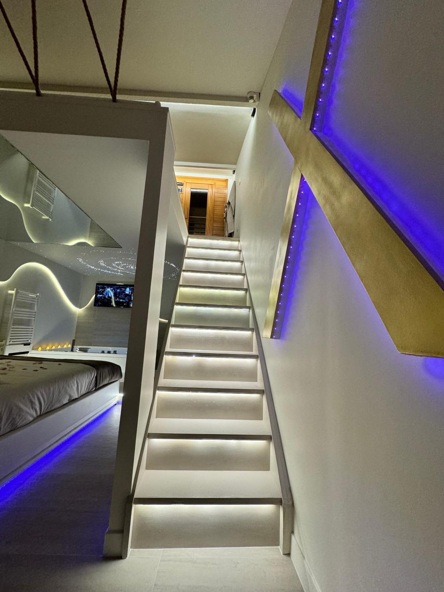 Spa Privatif - Love Room Luxe - Proche Disney Marles-en-Brie 외부 사진